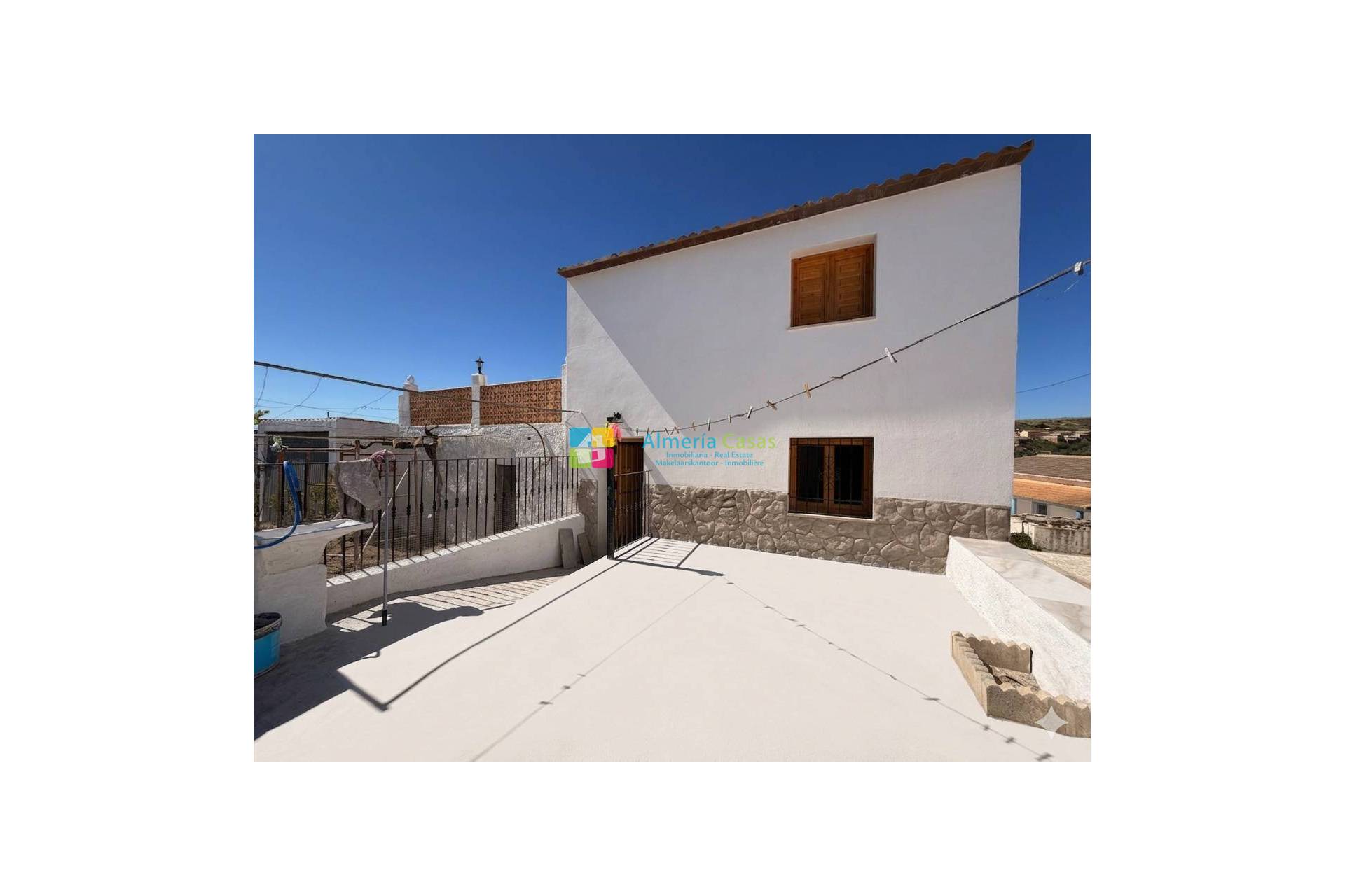 Casa de pueblo - Alquiler a largo plazo - Albox - Locaiba