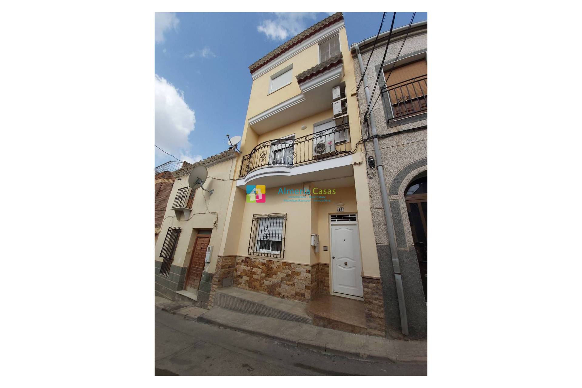 Casa de pueblo - Venta - Albox - Albox