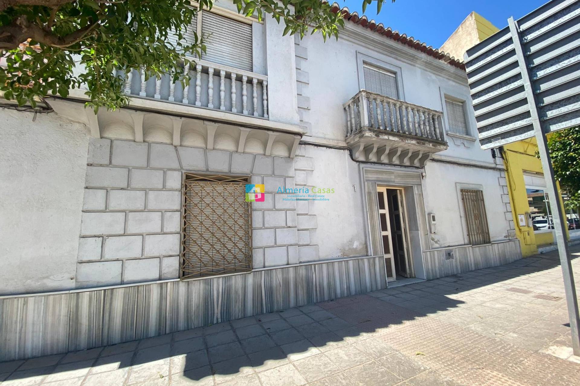 Casa de pueblo - Venta - Baza - 2055