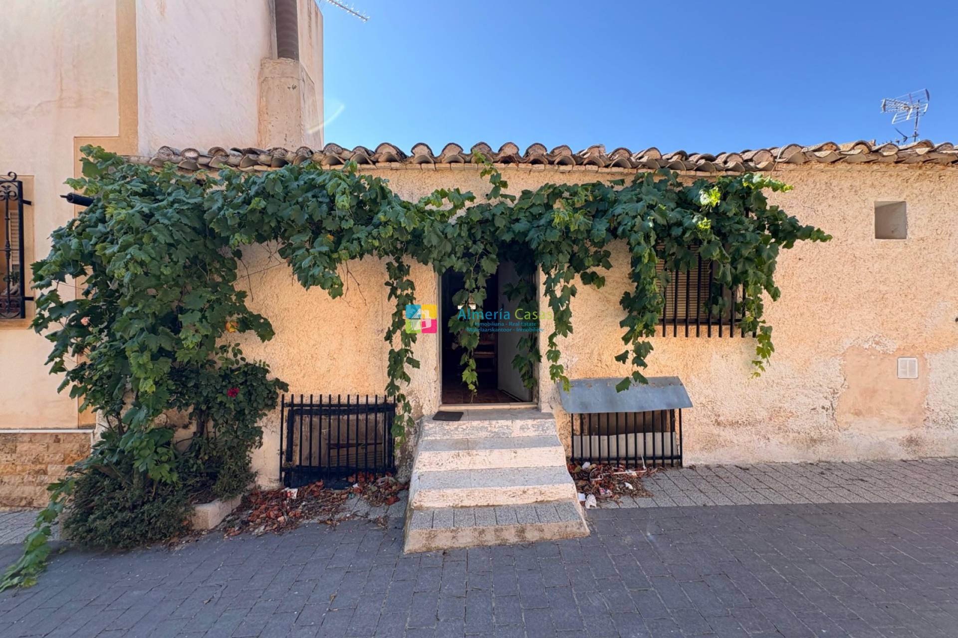 Casa de pueblo - Venta - Oria - Oria