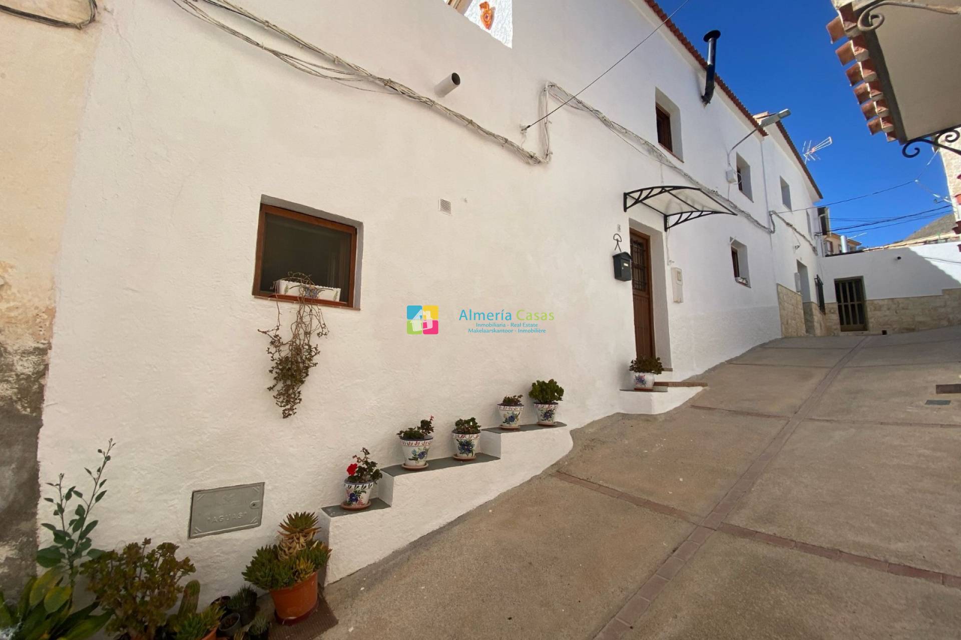 Casa de pueblo - Venta - Somontin - Somontín