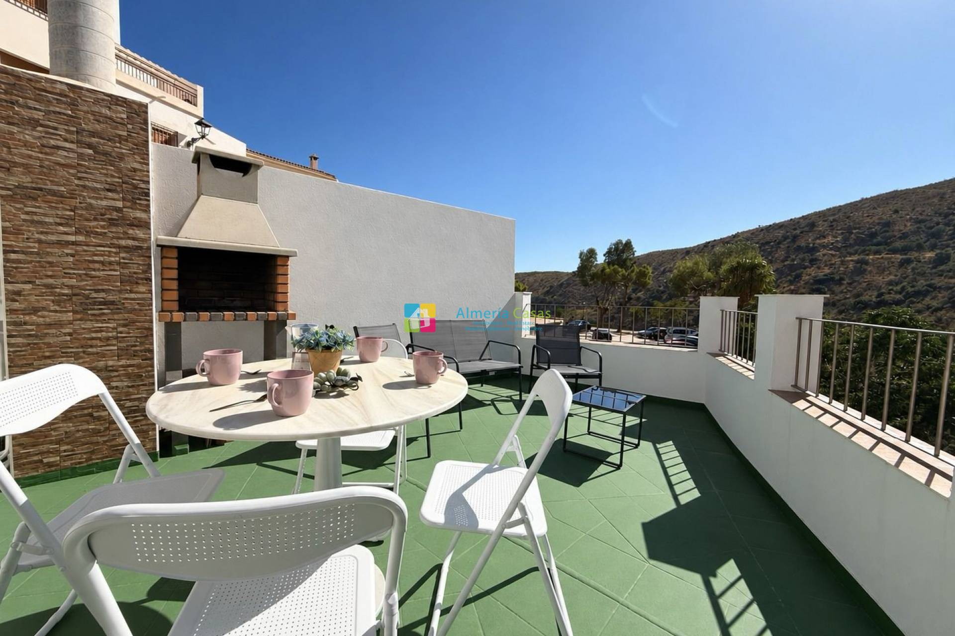 Dorfhause - Resale - Laroya - Laroya