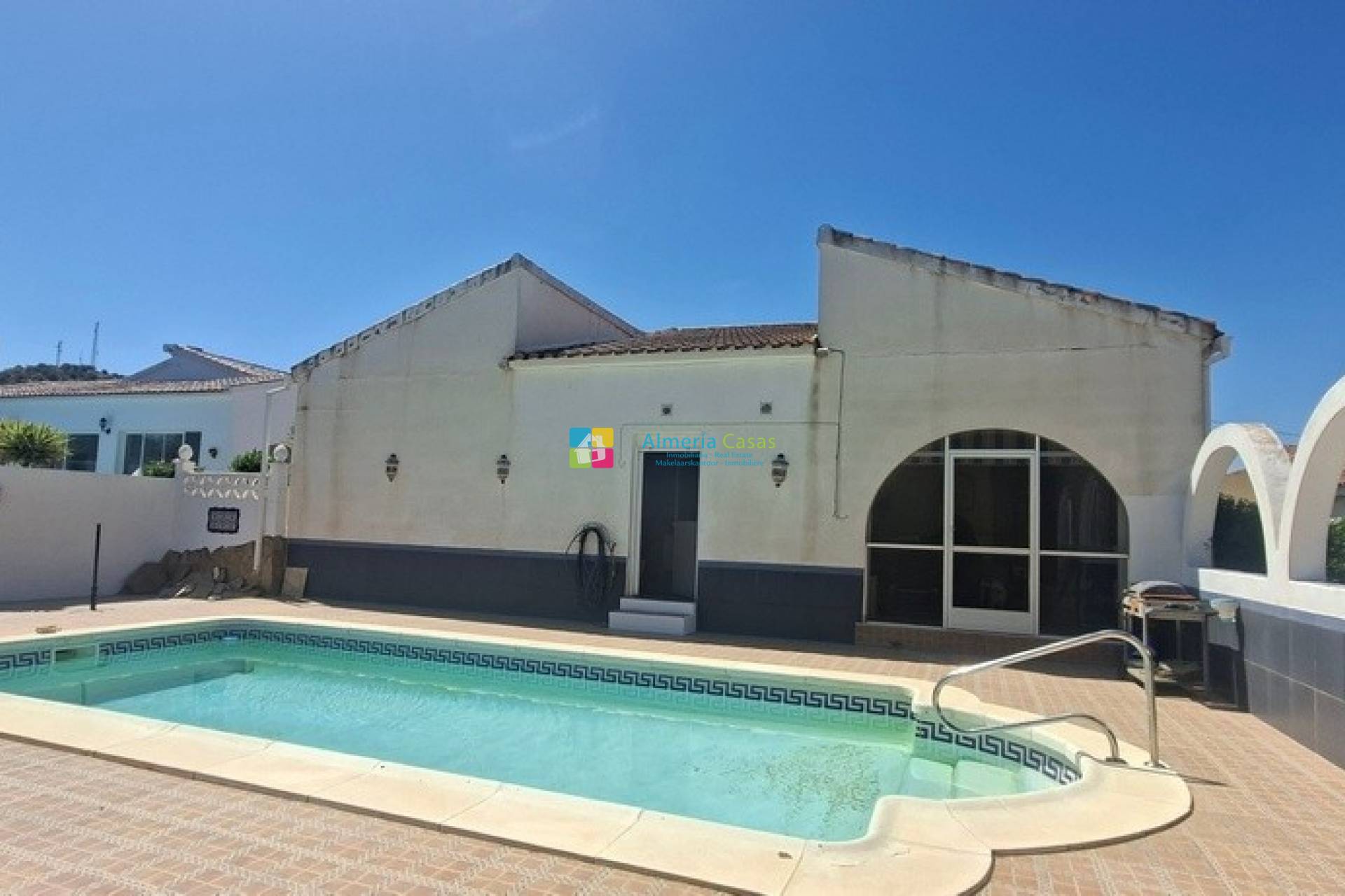 Villa - Resale - Arboleas - Los Carrascos