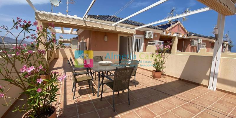 Vous recherchez un appartement à vendre près de la mer à Almería ? Vous allez adorer cette propriété située à Pozo Esparto