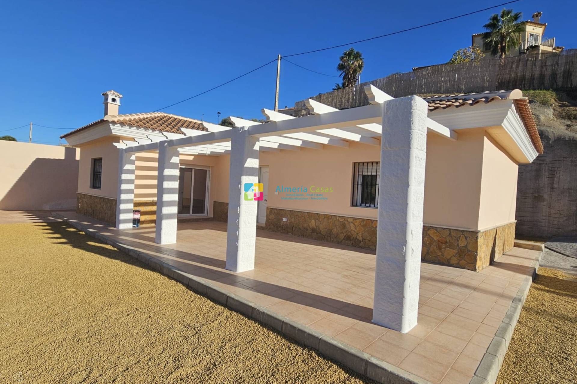 Villa in Los Carrascos - Image 4