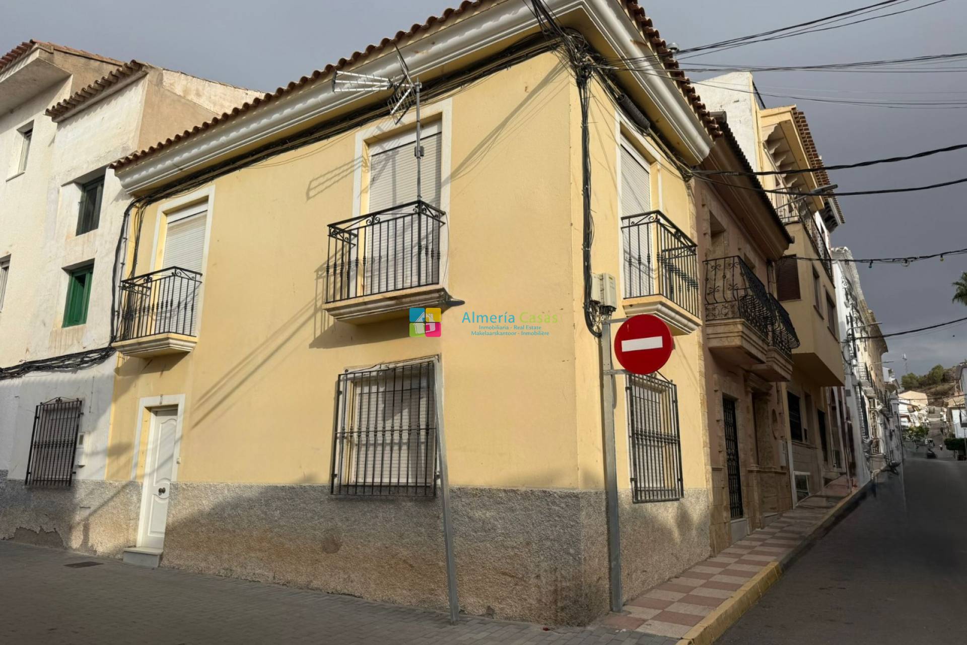 Townhouse Cantoria Almería inland Spain
